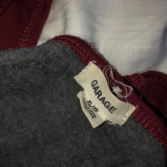 Grey xs t-shirt from garage - Picture 3 of 3